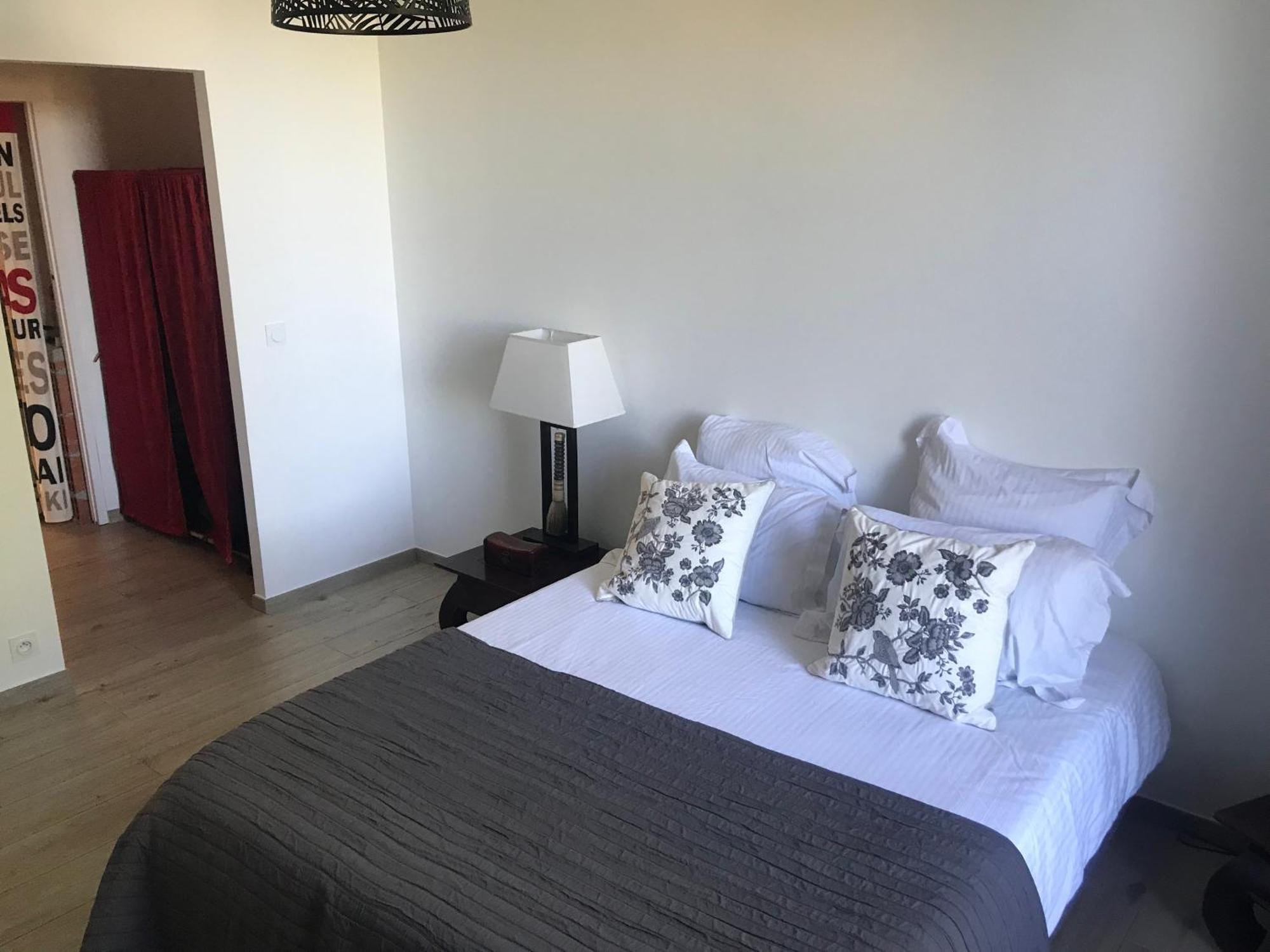 L Ostalada Hotell Roquefort-des-Corbières Eksteriør bilde
